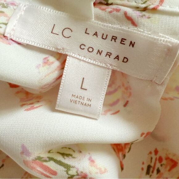 Lauren Conrad seashell chiffon blouse - Picture 2 of 7